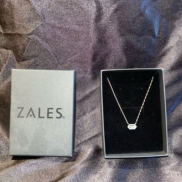 10K Gold Lab-Grown Diamond Elongated
Hexagon Necklace (Zales, NWT) - Picture 2 of 9